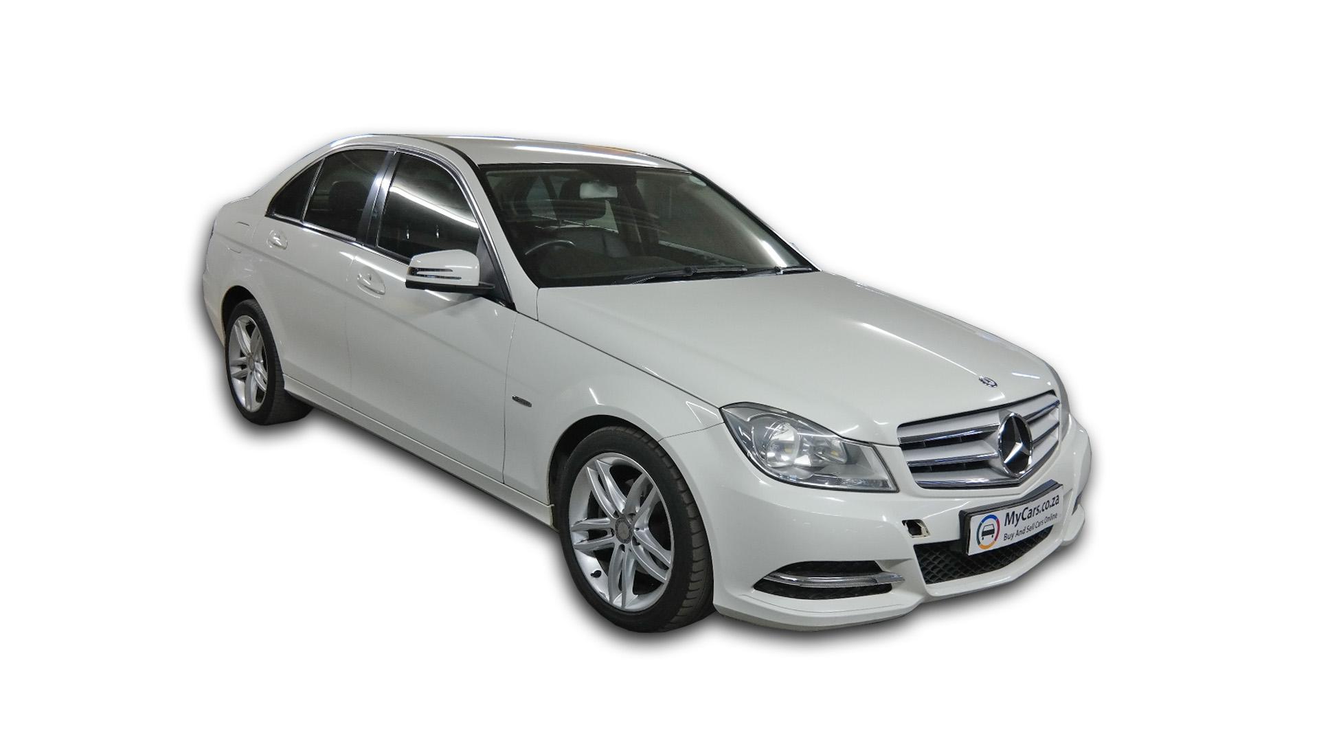 Repossessed Mercedes Benz C200 BE Classic 2012 on auction with a price of R 138,800. Mercedes Benz C200 BE Classic