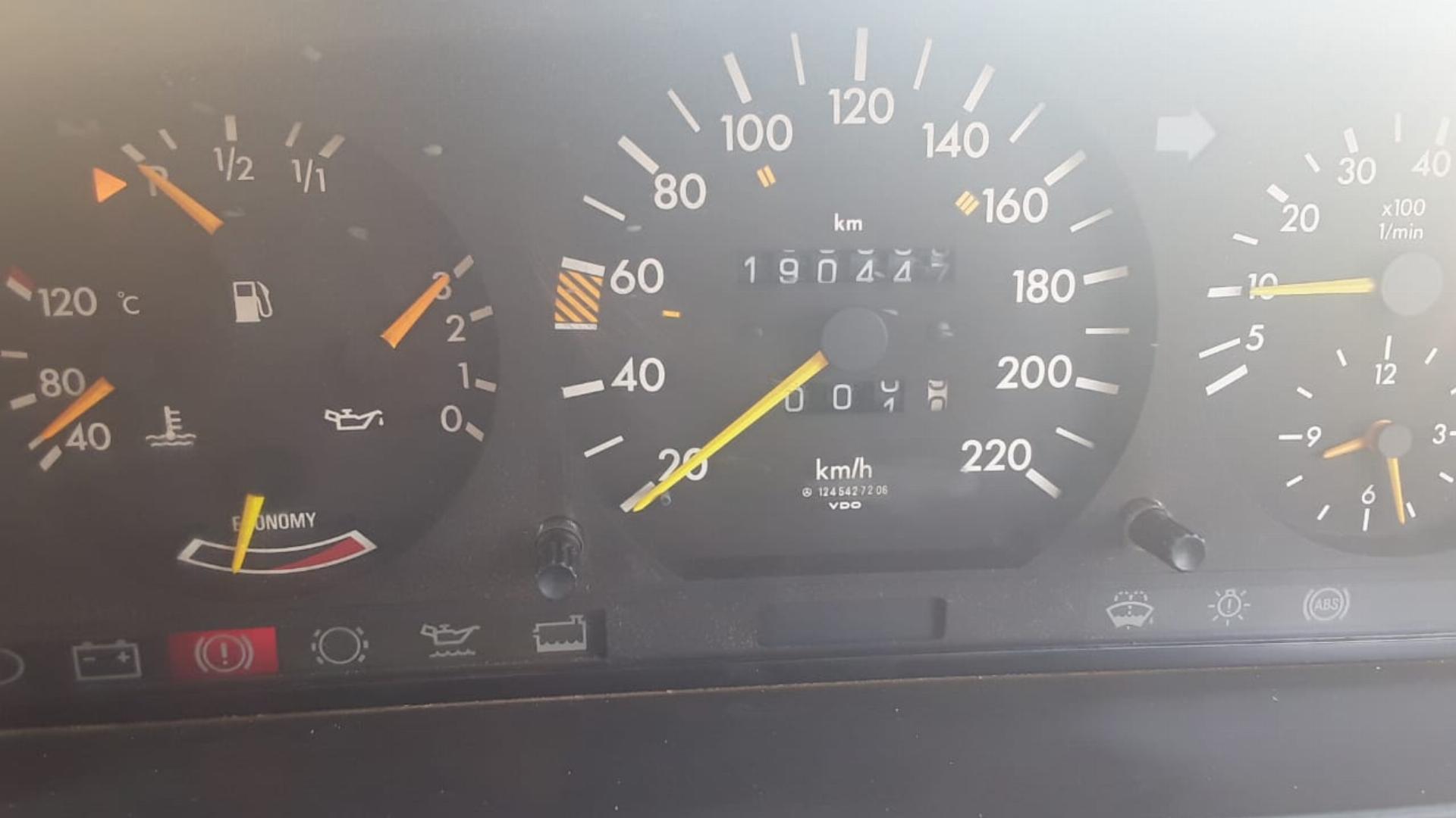 Used Mercedes Benz Sedan 230E 1989 on auction with a price of R 51,000. Mercedes Benz Sedan 230E