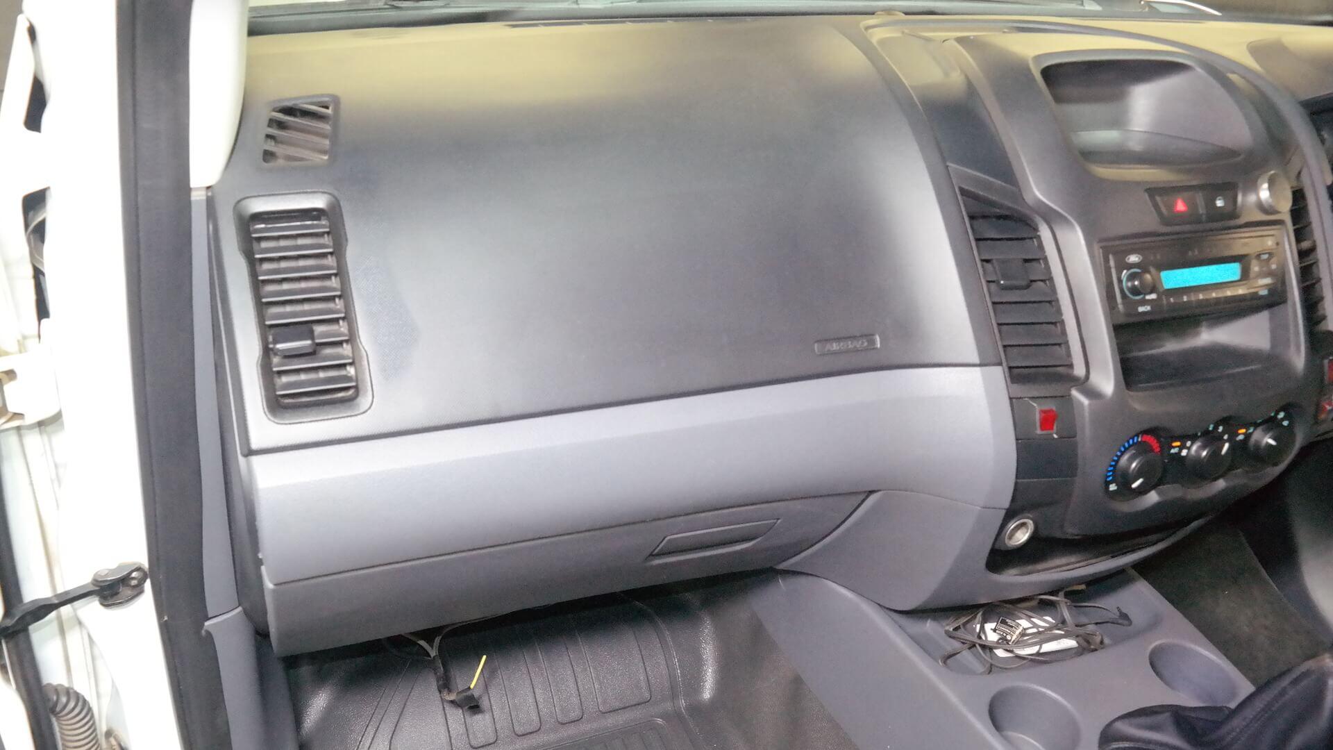 Repossessed Ford Ranger 2.2TDCI L/R P/U 2017 on auction with a price of R 167,400. Ford Ranger 2.2TDCI L/R P/U