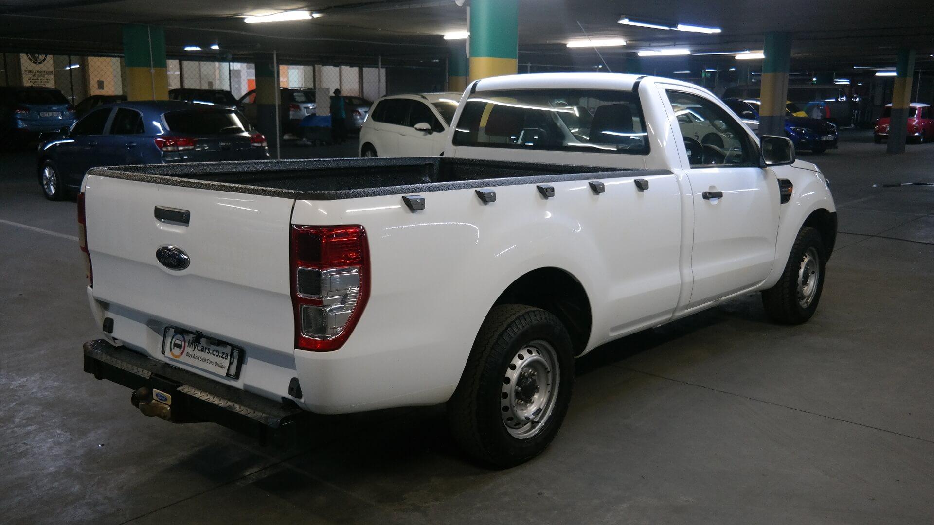 Repossessed Ford Ranger 2.2TDCI L/R P/U 2017 on auction with a price of R 167,400. Ford Ranger 2.2TDCI L/R P/U