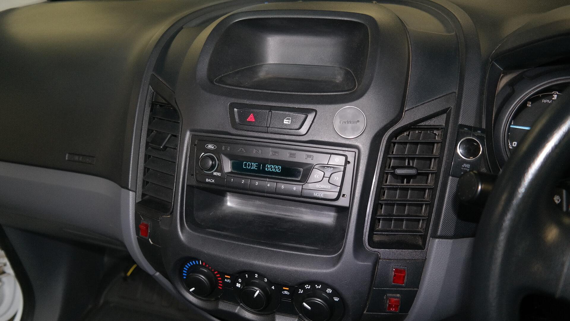 Repossessed Ford Ranger 2.2TDCI L/R P/U 2017 on auction with a price of R 167,400. Ford Ranger 2.2TDCI L/R P/U