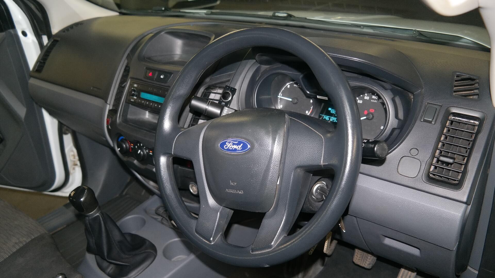 Repossessed Ford Ranger 2.2TDCI L/R P/U 2017 on auction with a price of R 167,400. Ford Ranger 2.2TDCI L/R P/U