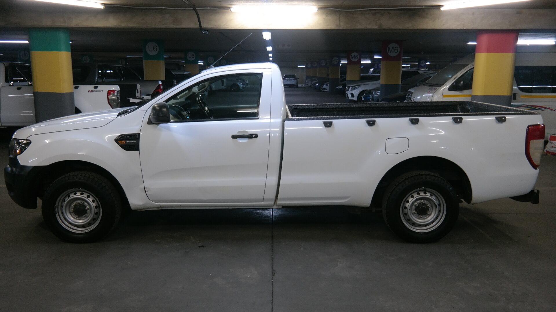 Repossessed Ford Ranger 2.2TDCI L/R P/U 2017 on auction with a price of R 167,400. Ford Ranger 2.2TDCI L/R P/U