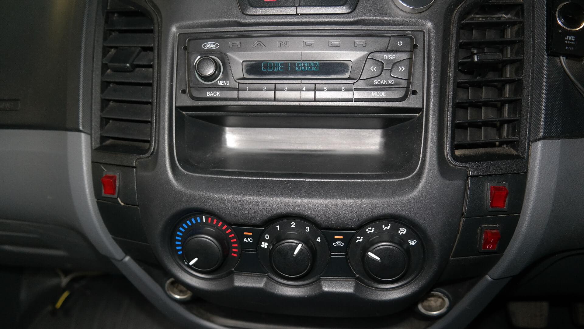 Repossessed Ford Ranger 2.2TDCI L/R P/U 2017 on auction with a price of R 167,400. Ford Ranger 2.2TDCI L/R P/U