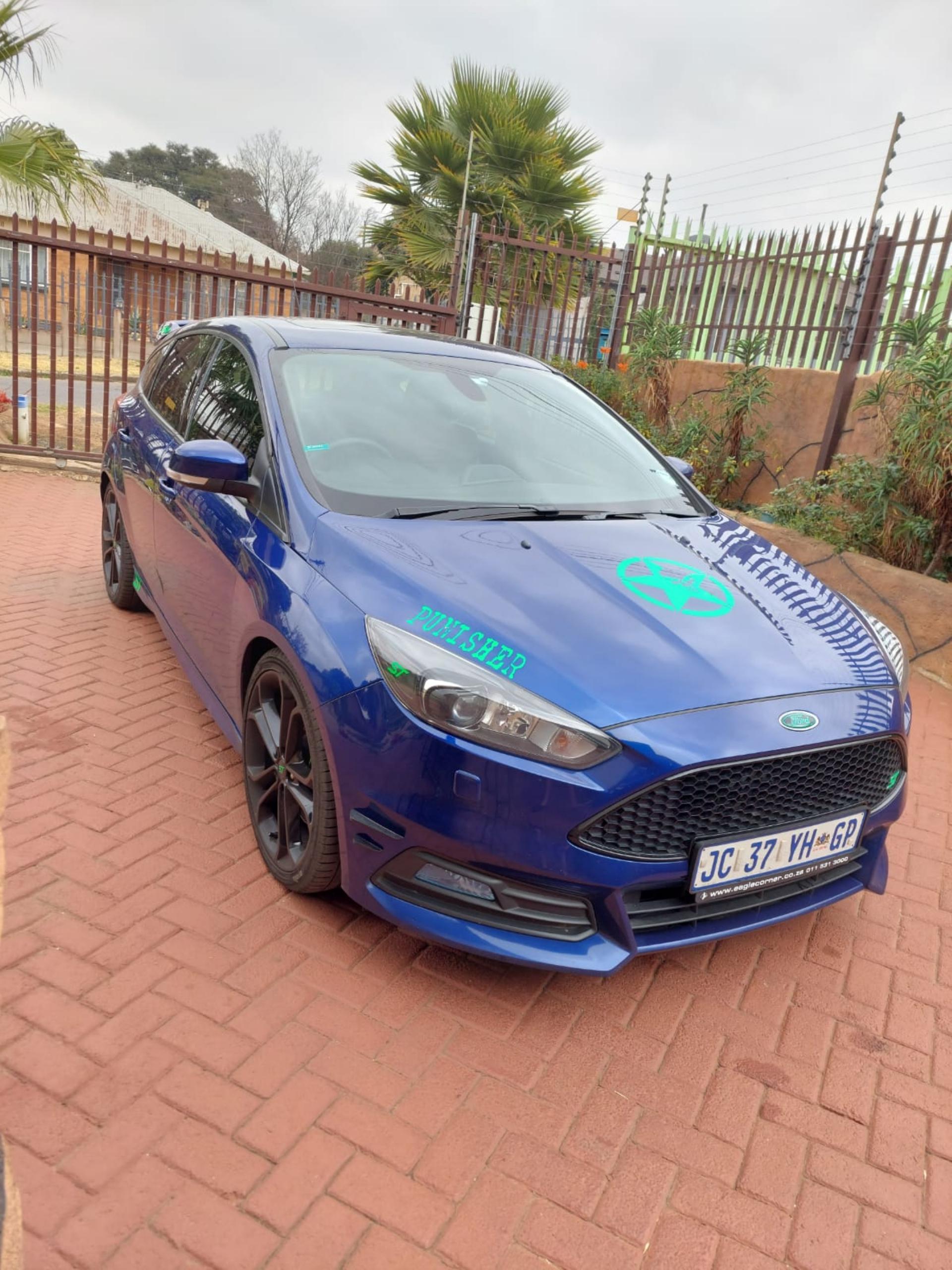 Ford Focus 2.0 T Ecoboost