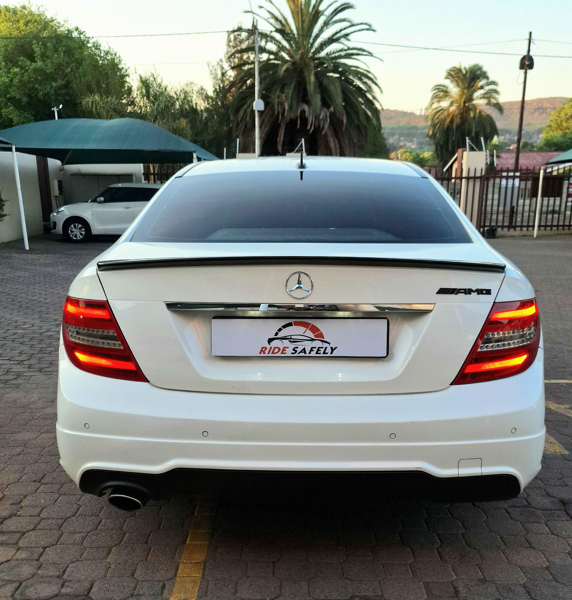 Used Mercedes Benz C180 Amg Coupe EDITION-C 2014 on auction with a price of R 185,000. Mercedes Benz C180 Amg Coupe EDITION-C