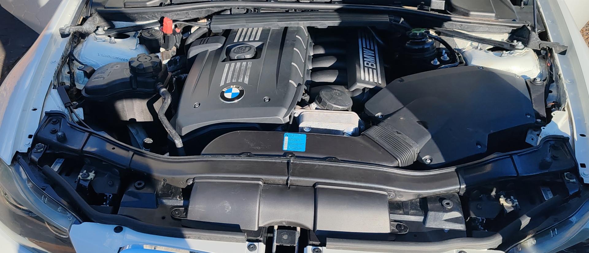 Used BMW 3 Series E90 325L 2011 on auction with a price of R 135,000. BMW 3 Series E90 325L