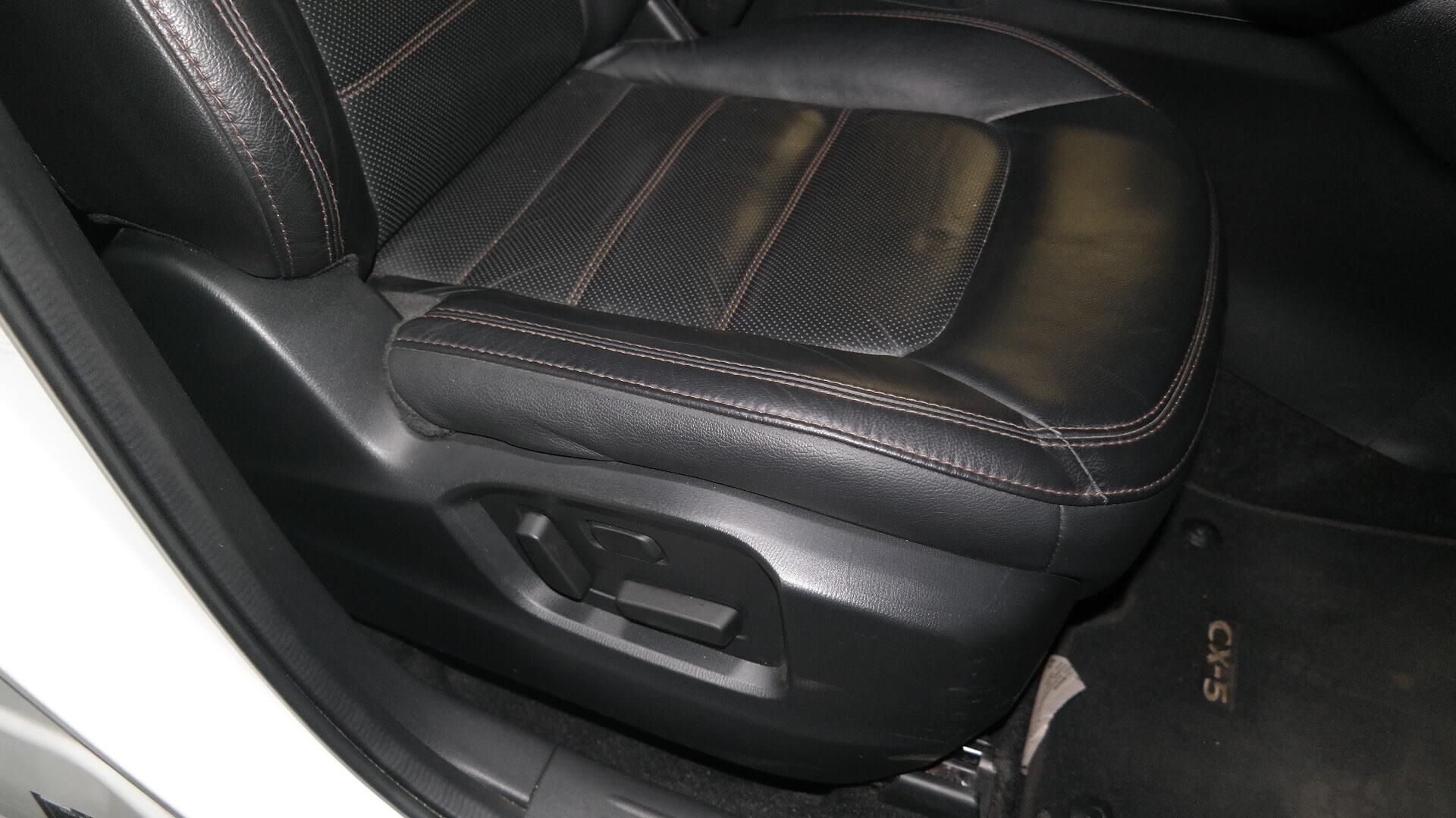 Repossessed Mazda CX-5 2.0 Dynamic 2020 on auction with a price of R 339,900. Mazda CX-5 2.0 Dynamic