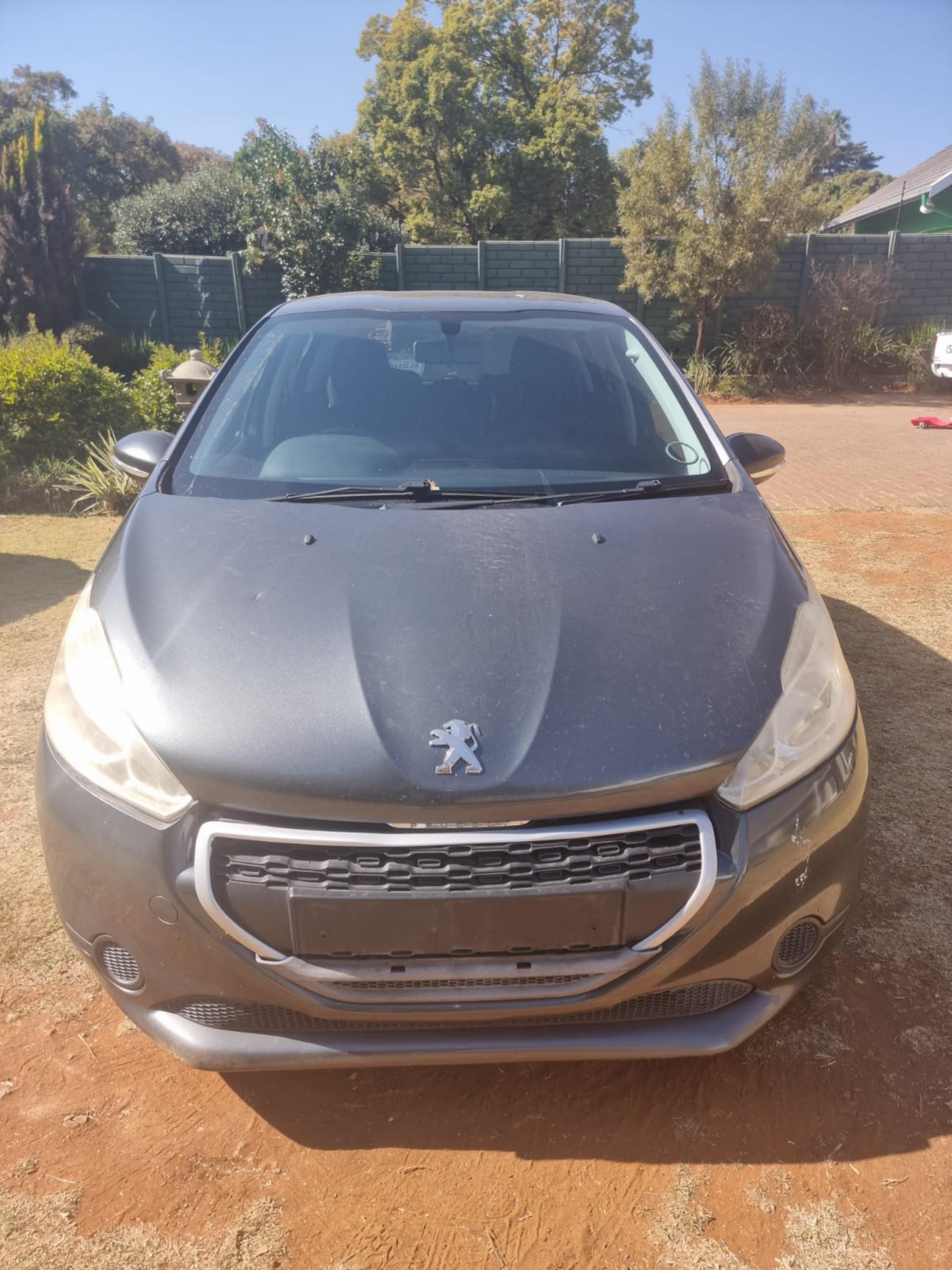 Used Peugeot 208 1.2I Vti 2014 on auction with a price of R 85,000. Peugeot 208 1.2I Vti