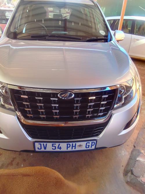 2021 MAHINDRA XUV 500 W8 2021 MAHINDRA XUV 500 W8