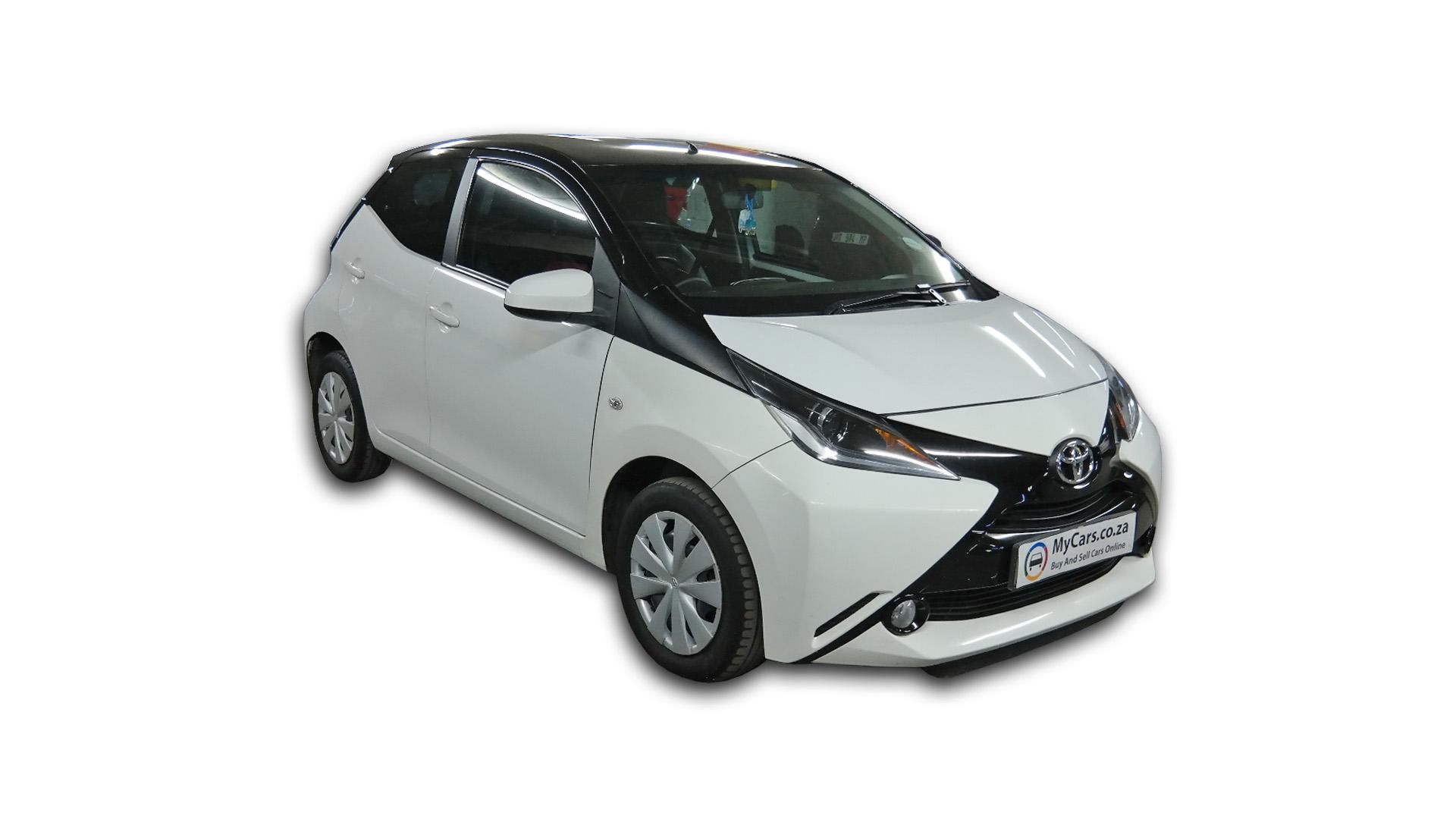 Toyota Aygo 1.0  X-PLAY 5DR