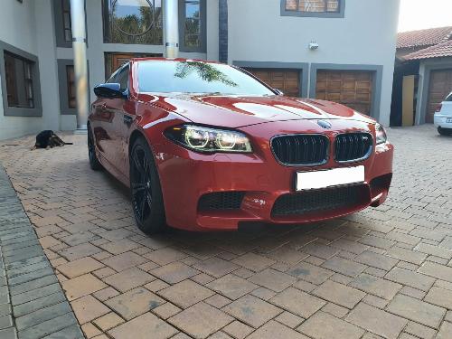 2015 BMW M5 DCT 2015 BMW M5 DCT