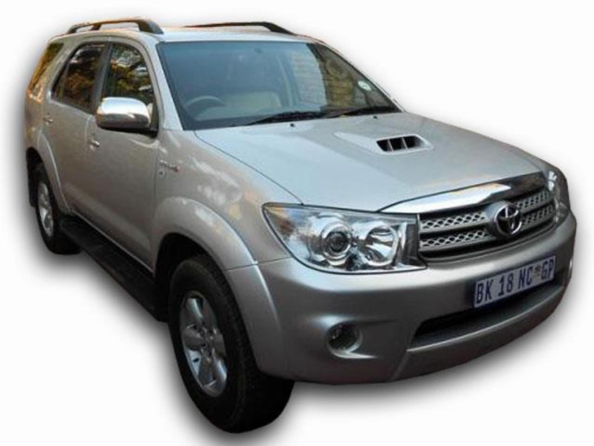 Used Toyota Fortuner 3.0 D4D Auto Silver 2011 on auction - PV1003097