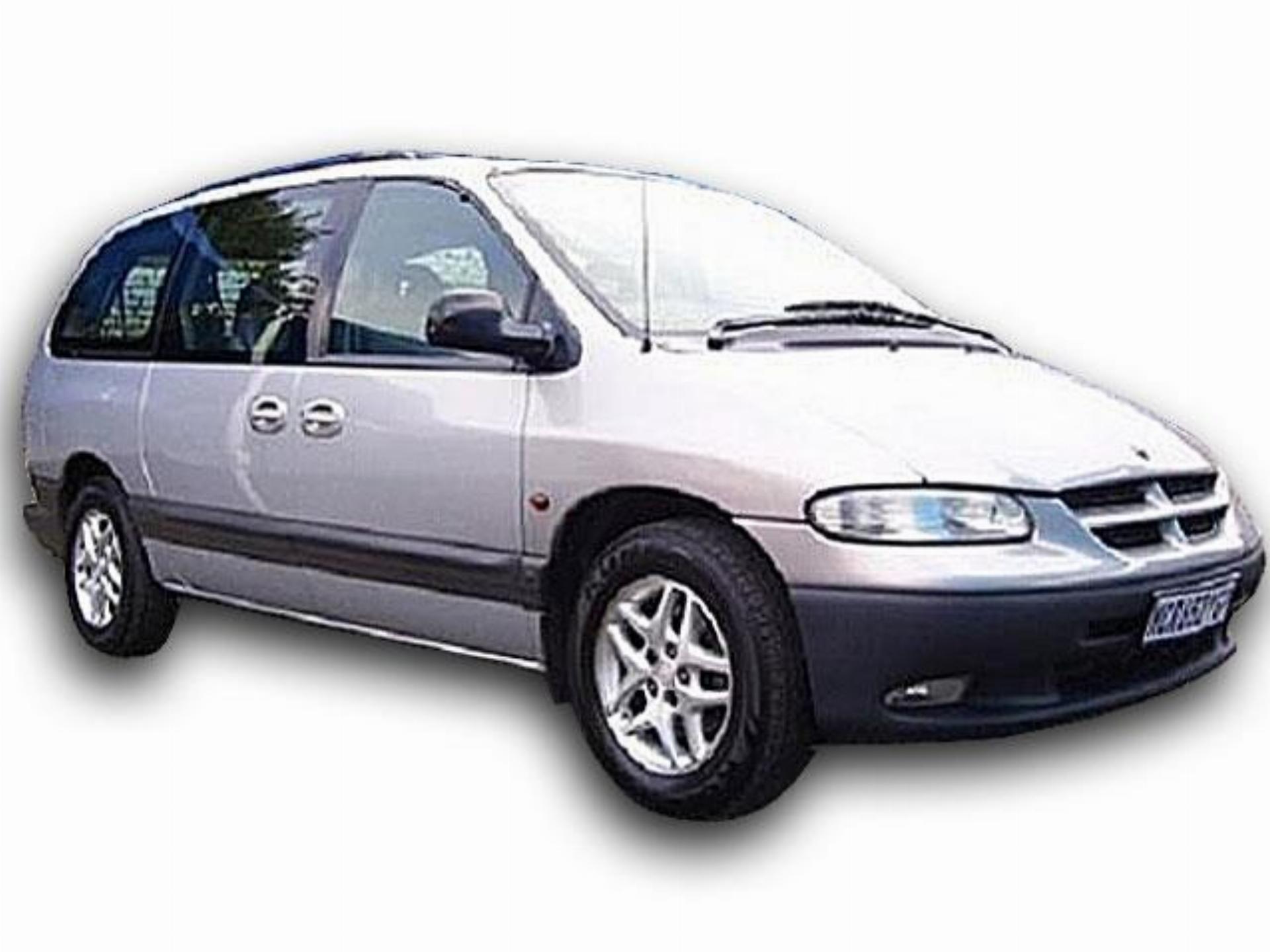 Used Chrysler Grand Voyager 3.3 LE 2000 on auction PV1003452