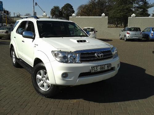 Bank Repossessed and Used TOYOTA FORTUNER For Sale