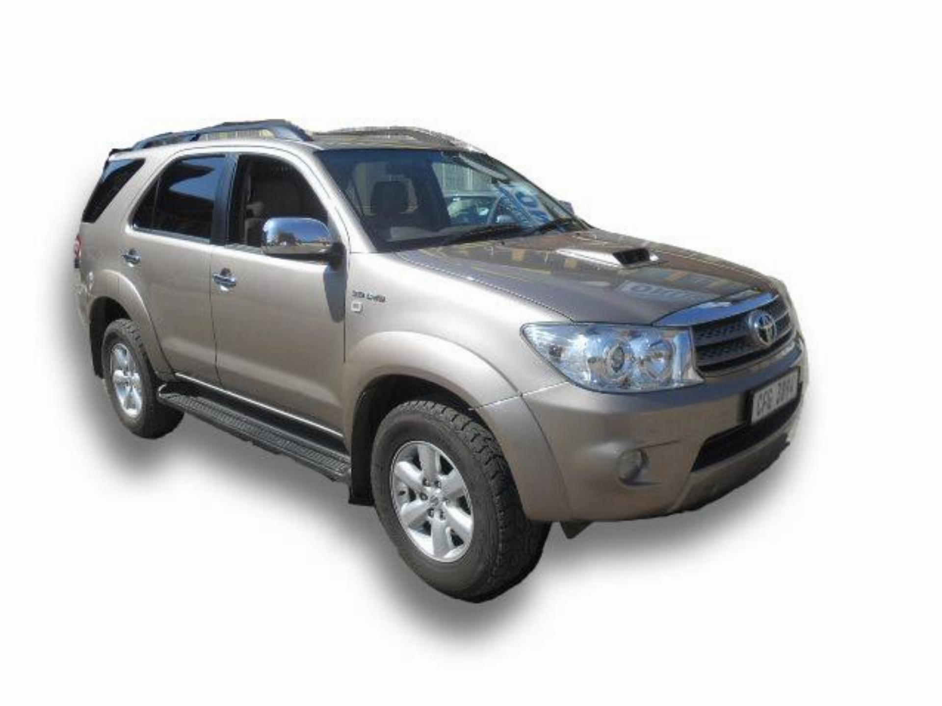 Repossessed Toyota Fortuner 3.0D-4D Rais 2010 on auction - MC21499