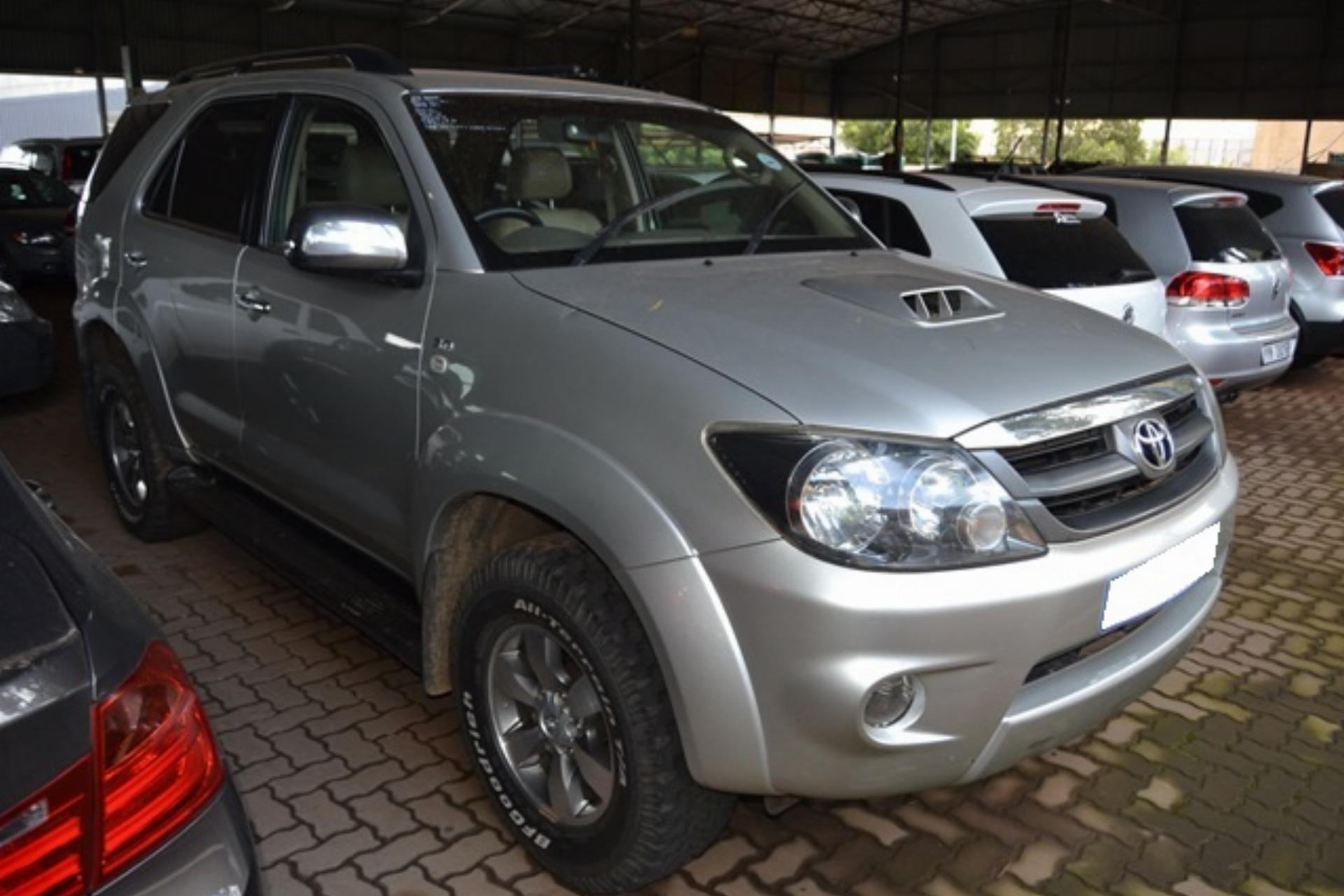 Repossessed Toyota Fortuner 3.0D-4D Rais 2008 on auction - MC41683