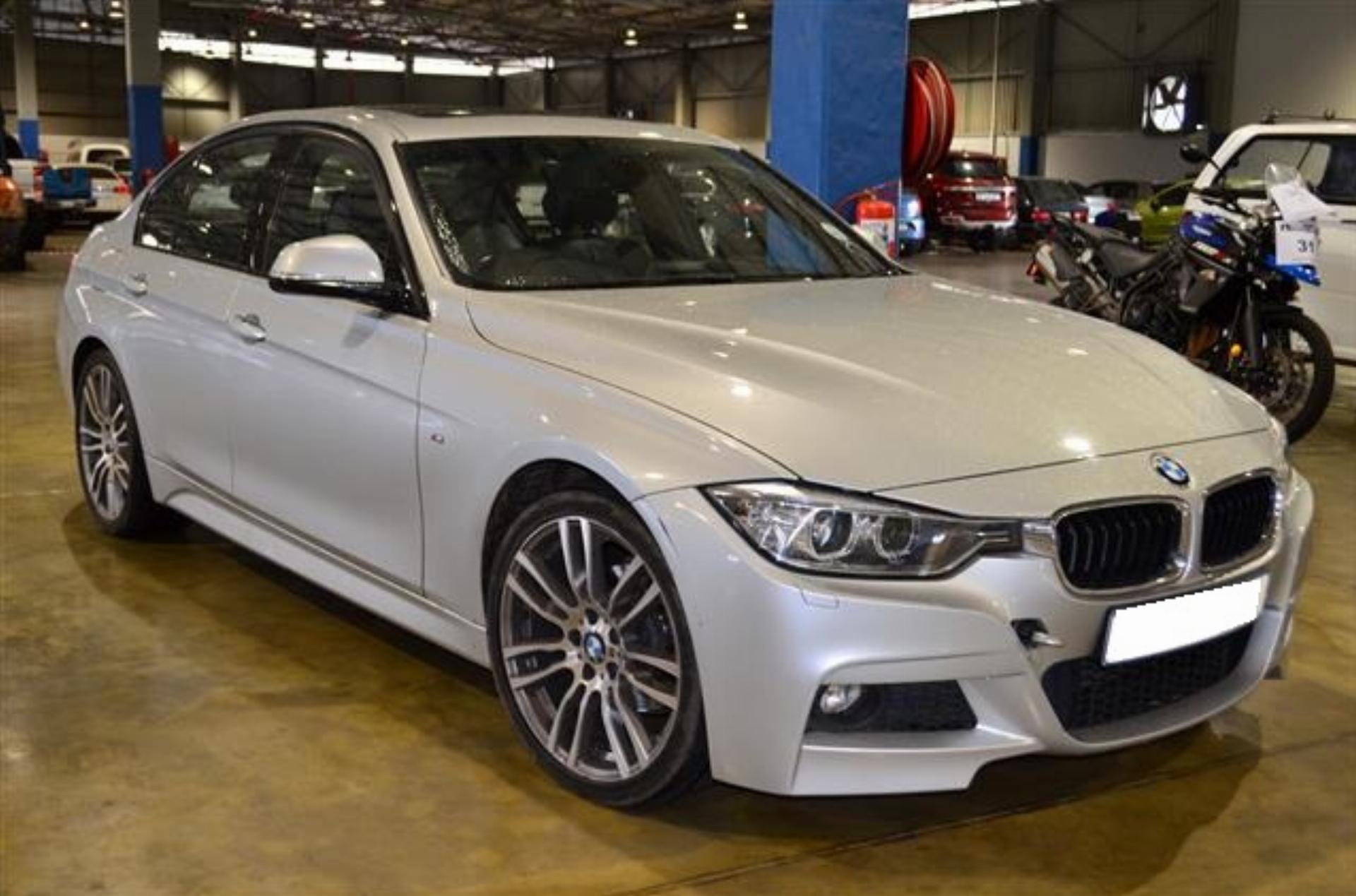 Repossessed BMW 3 Series 320I M Sport A/T F30 2015 on auction MC43615 Repossessed BMW 3 Series 320I M Sport A/T F30 2015 on auction MC43615