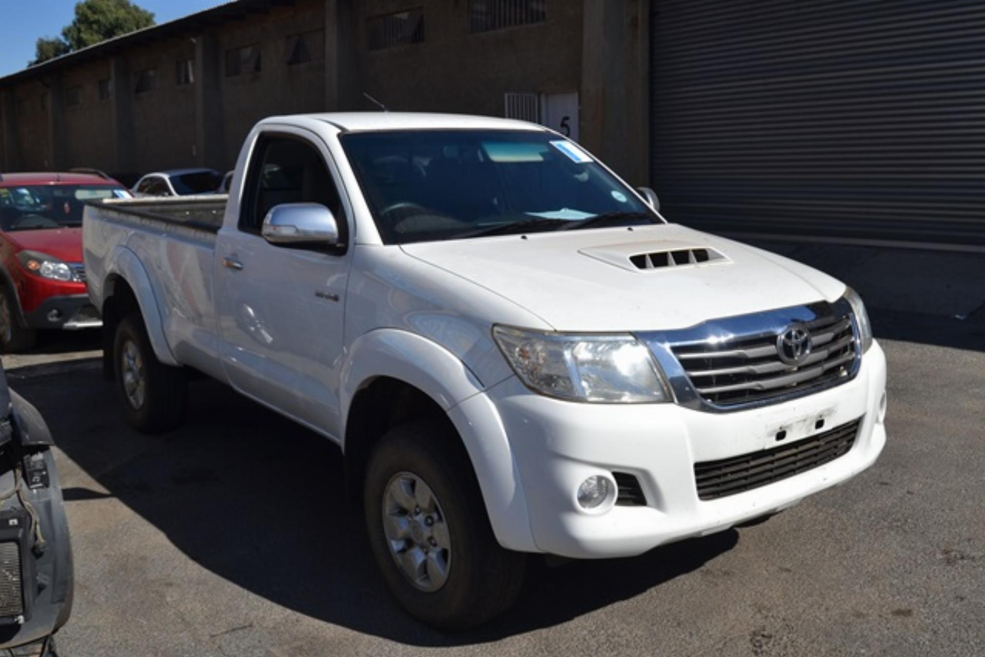 Repossessed Toyota Hilux 3.0 D4D 2012 on auction MC44505