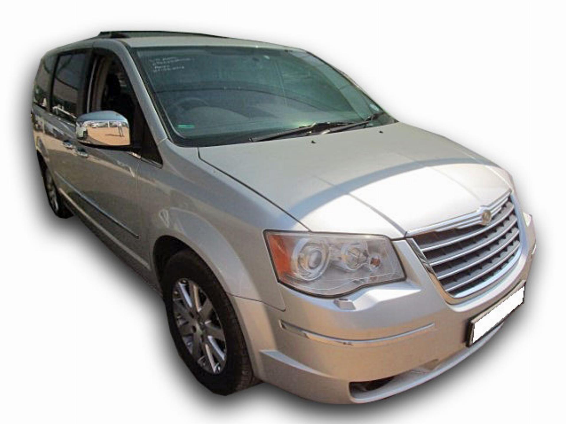 Chrysler 3.8 L Repossessed Chrysler Grand Voyager 3.8 L 2011 on auction - MC49057